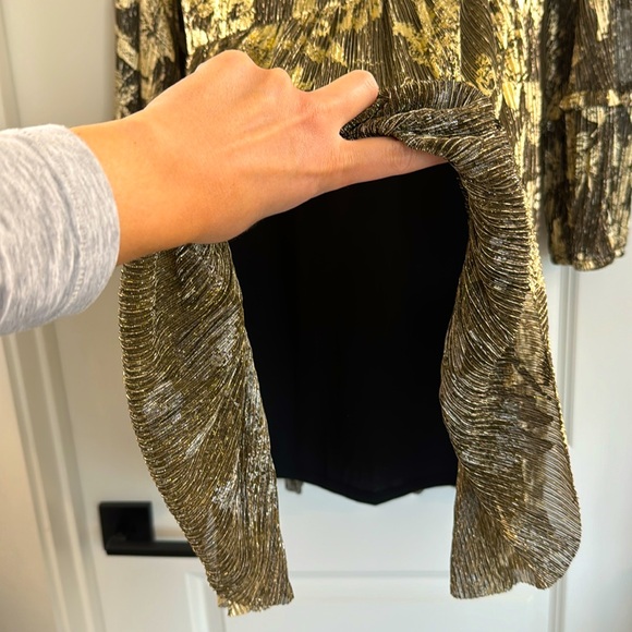 Vince Camuto Metallic Tiered Dress, Size S - Picture 6 of 6